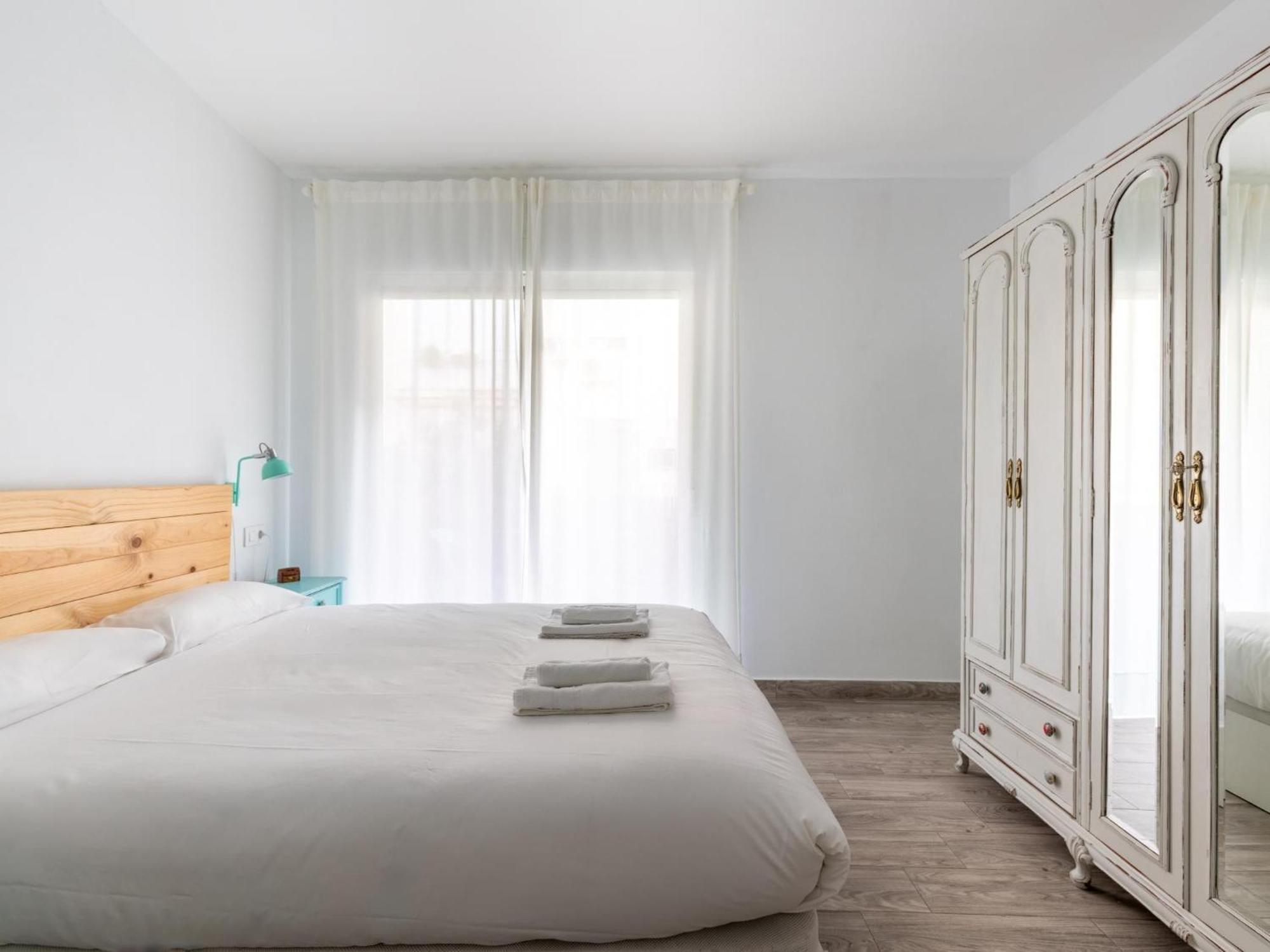 Holi-Rent Padre Isla Lägenhet Sevilla Exteriör bild